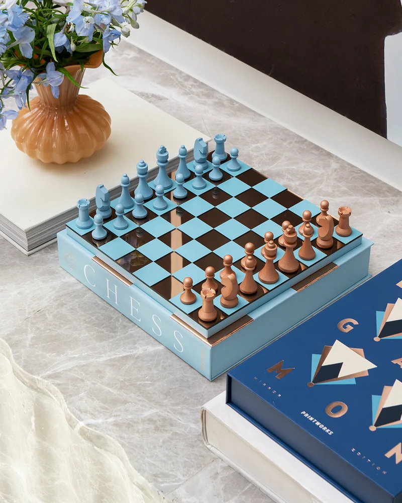 Chess Mirror, Blue