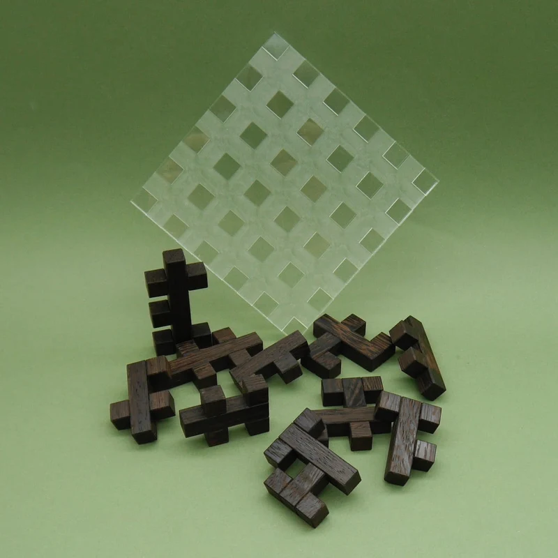 GRID - schwieriges, edles Denkspiel