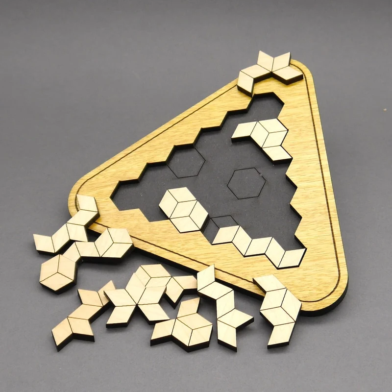 TRI-ESCH - schwieriges Legepuzzle