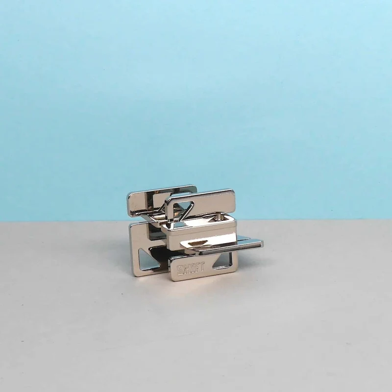 HUZZLE CAST HASHTAG - tolles Metallpuzzle