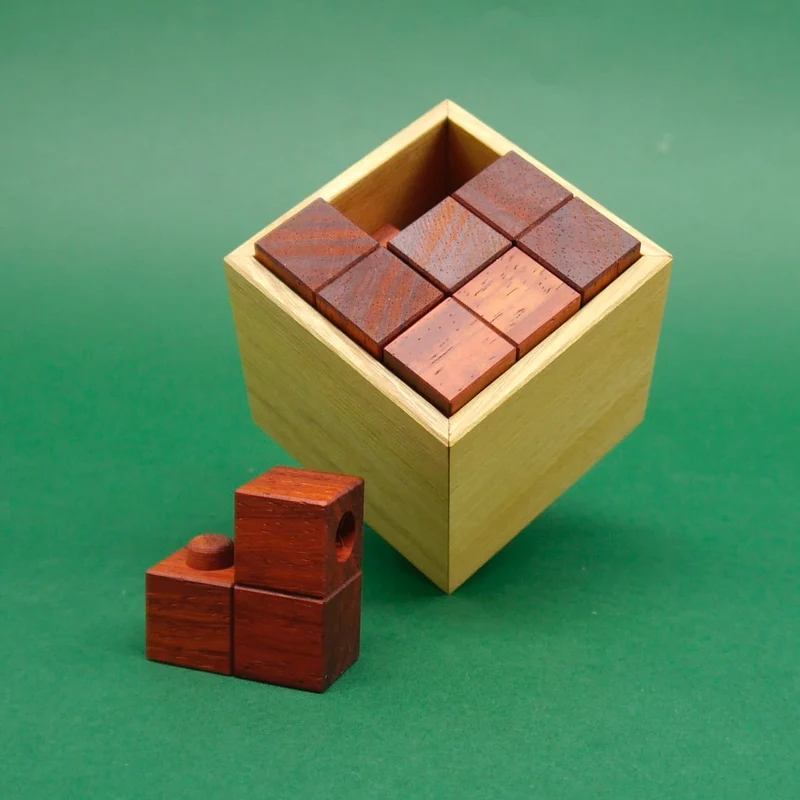 FARMACIA - herausragendes Packing-Puzzle