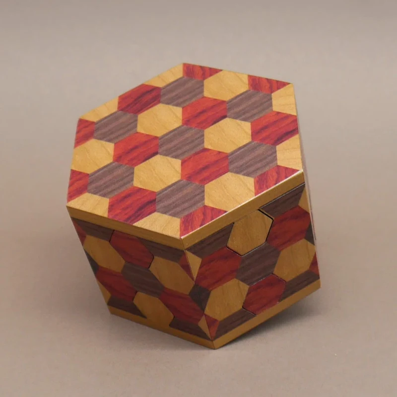 MAGIC BOX HONEYCOMB - schöne Schatztruhe