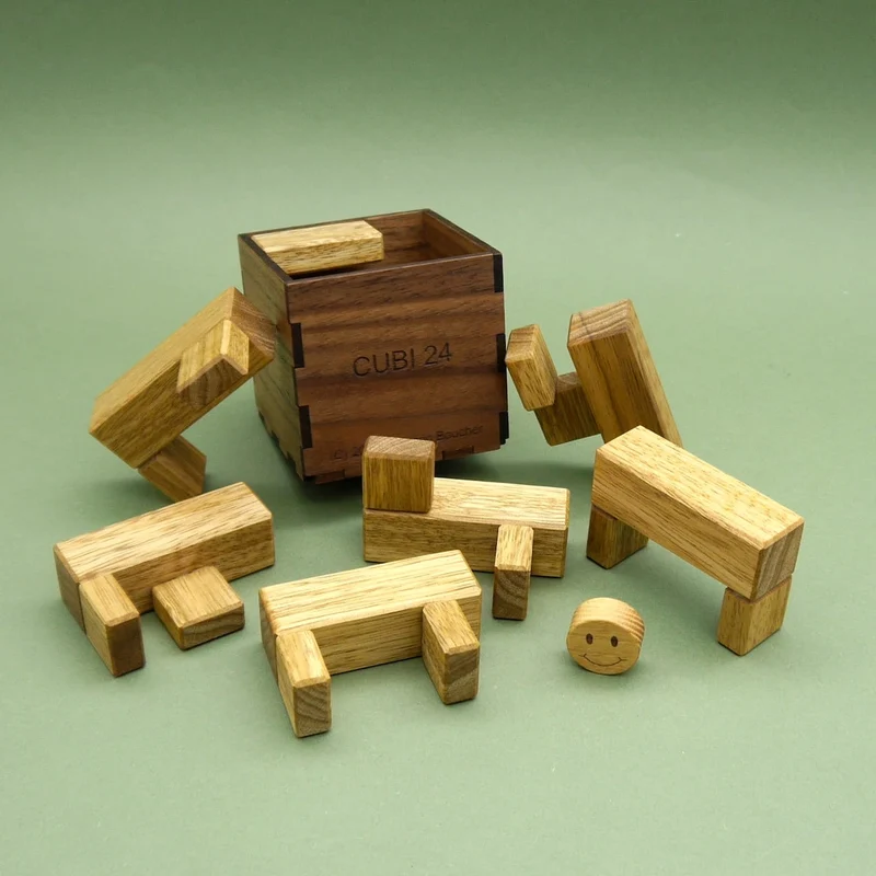 CUBI 24 - schweres 3D Packing Puzzle