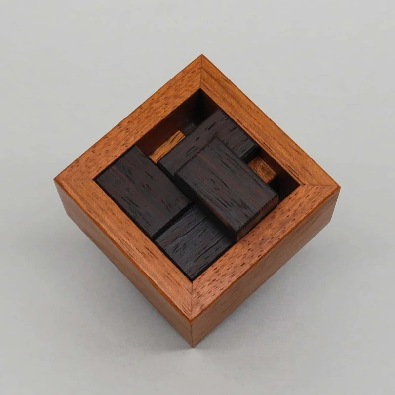 TYPHOON S1 - kleines, schwieriges Puzzle