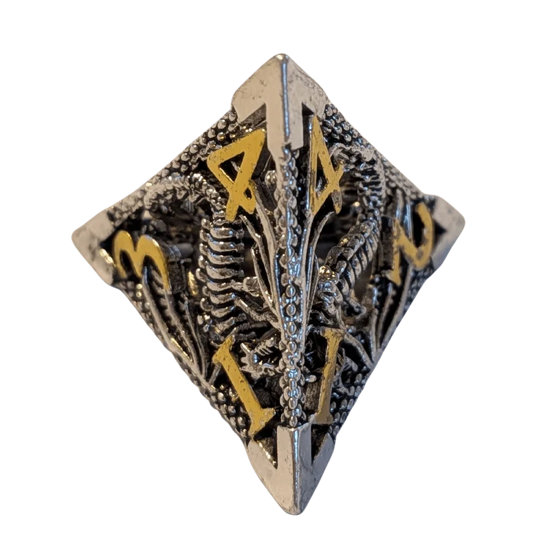 Metallwürfel mit fliegenden Drachen - Silber/Gold - 18mm Set