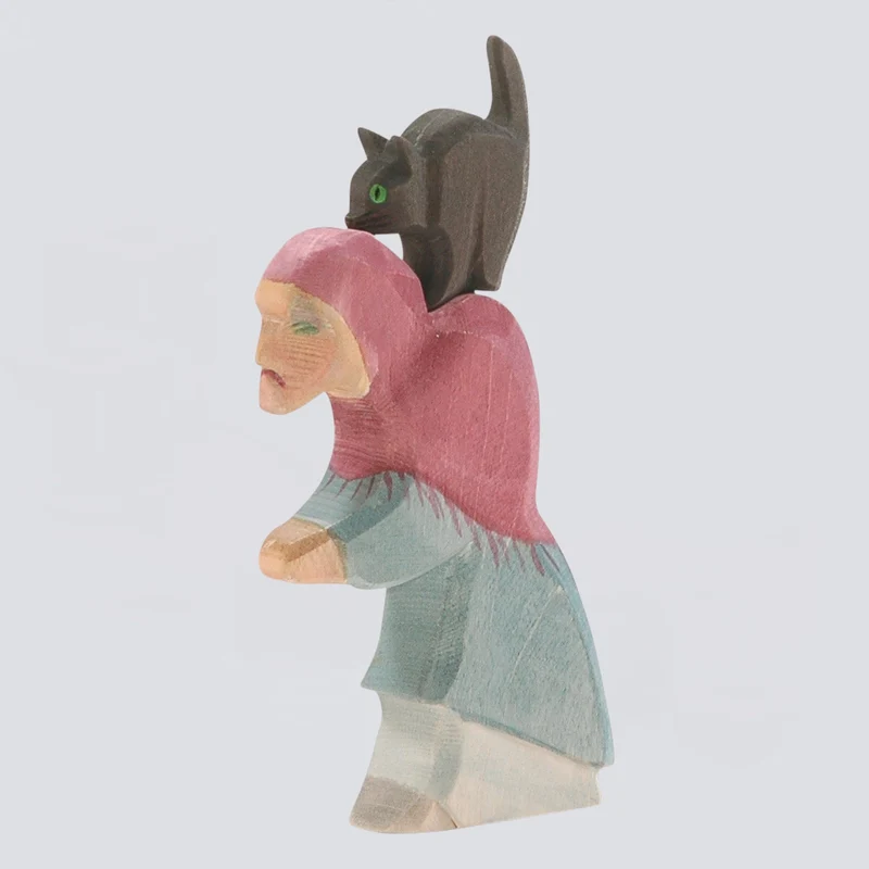 Ostheimer Holzfigur Hexe