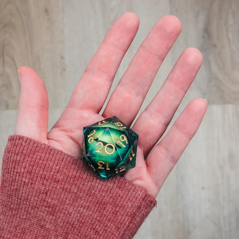 Riesen Drachenaugen-Würfel mit flüssigem Kern / Emerald W20 (33mm)