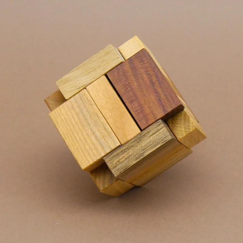 SIXI CUBE - mittelschweres Denkspiel