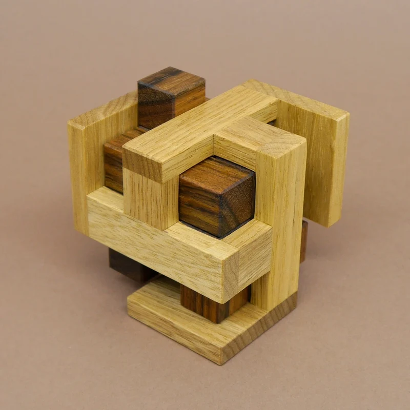 TIGRIDIA - schwieriges Interlocking Holzpuzzle