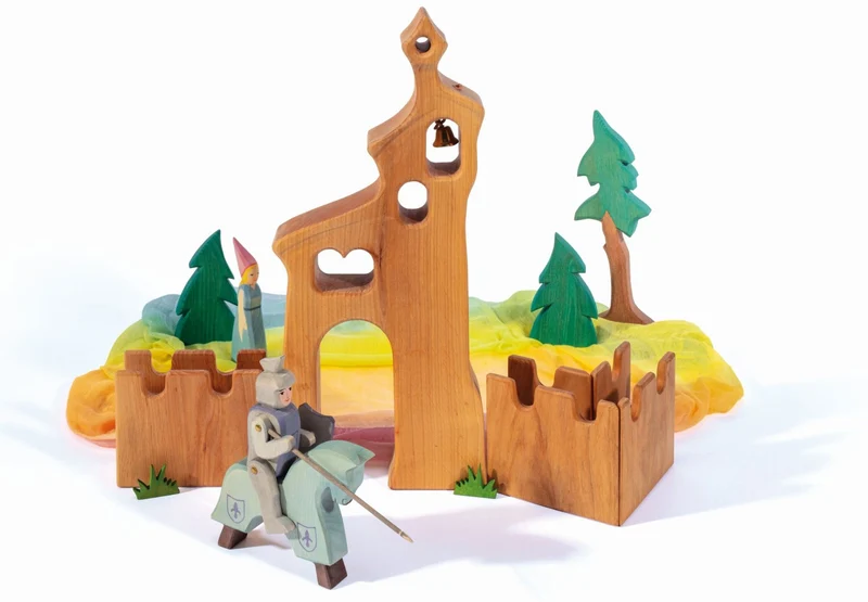 Ostheimer Holzfigur Burgfräulein