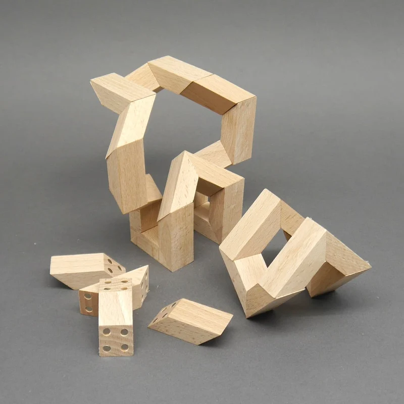 MATH MAKER - kreatives Konstruktionsspiel