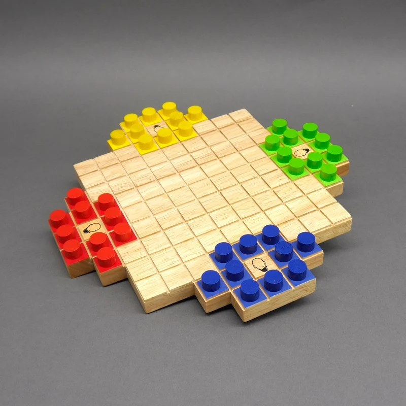 QUATTELE - Kampf der Elemente, Brettspiel