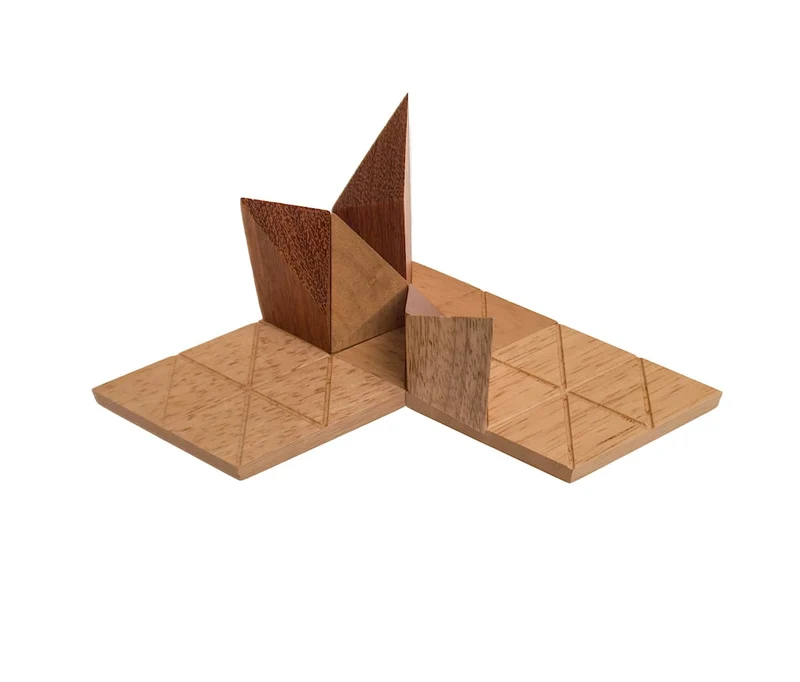 ULTIMUS - taktisches Brettspiel aus Holz