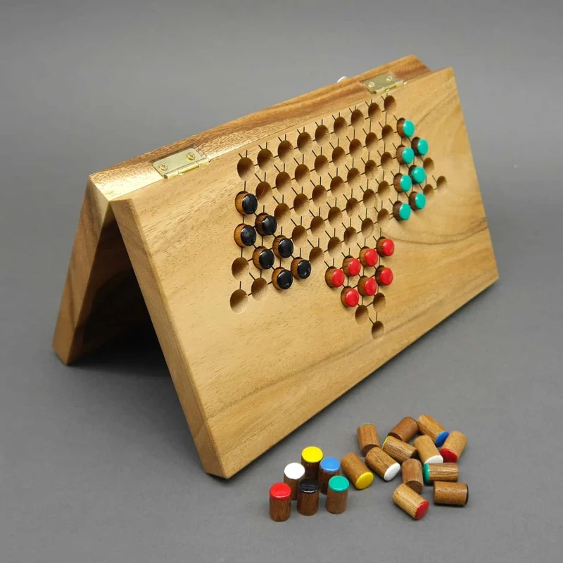 HALMA - ein absoluter Brettspiele-Klassiker
