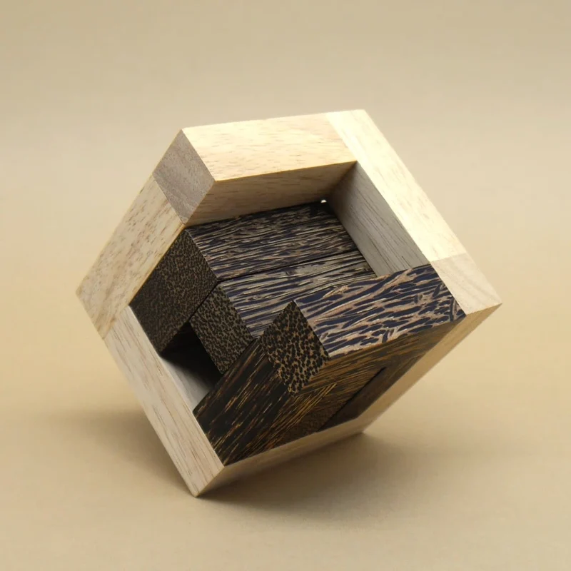 GET IN THE BOX - schweres Denkspiel