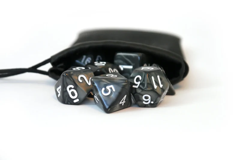 7-teiliges RPG Würfelset Pearl: Black/White