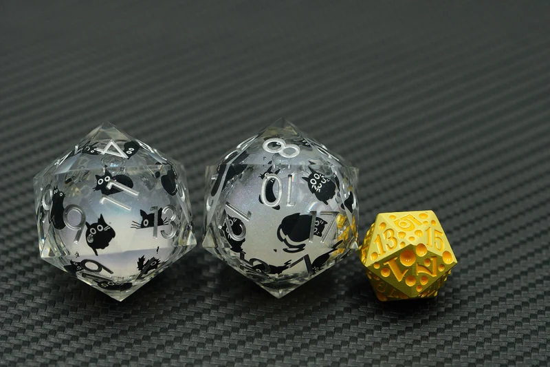 Criti-Cat - XL D20 (33 mm)