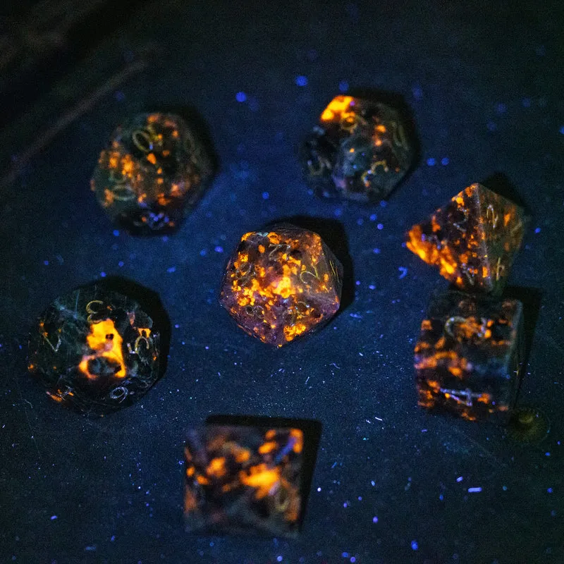 Mystic Yooperlite (UV-Glow)