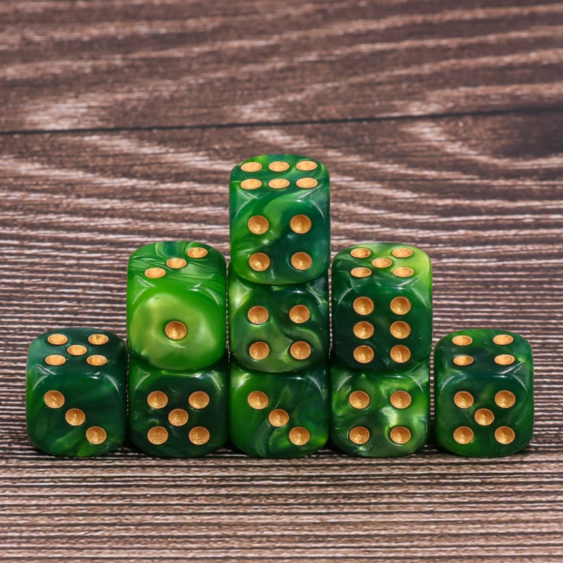 36x Classic Mini D6 - viele Farben - in Box (12 mm)