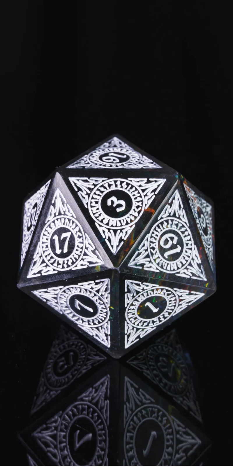 Spacebreaker ornament psychodelic white