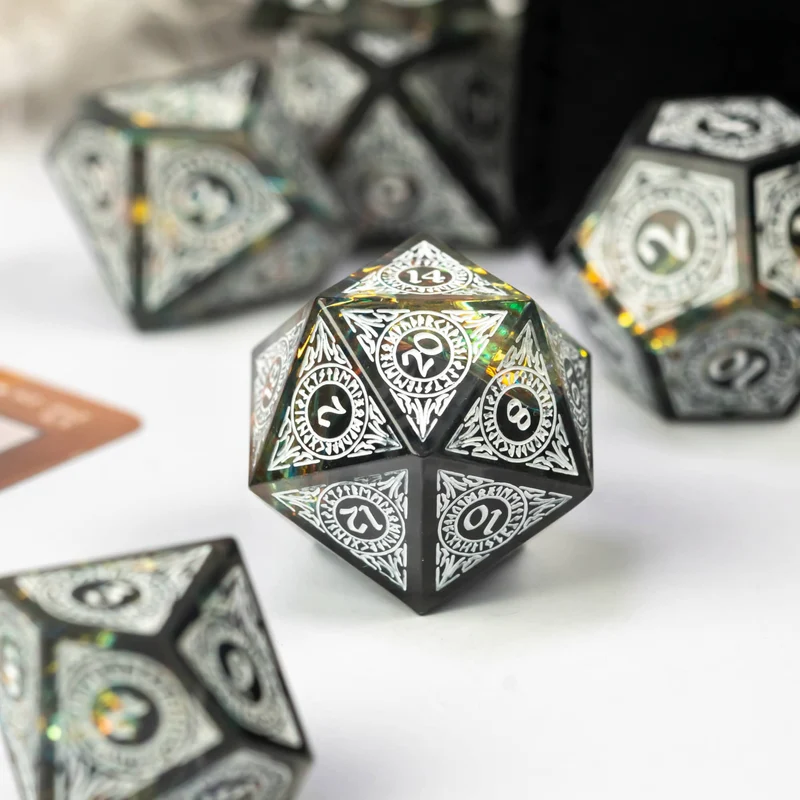Spacebreaker ornament psychodelic white