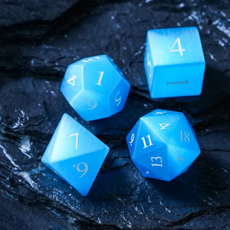 Katzenauge light blue