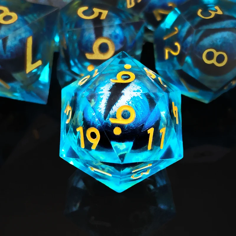 Sapphire Dragon Eye Flüssigwürfel Set