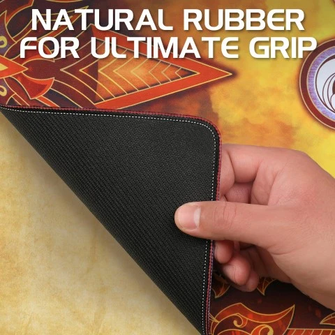 TCG Playmat mit gestickten Rändern