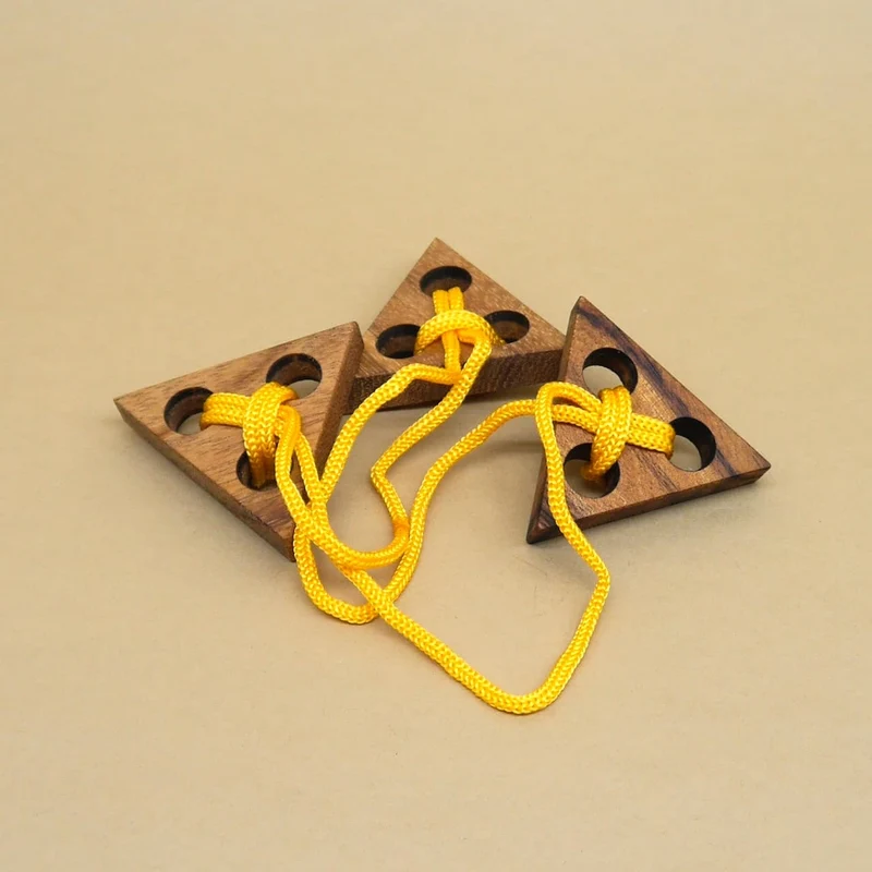 TRIANGELPUZZLE - einfaches Schnurpuzzle