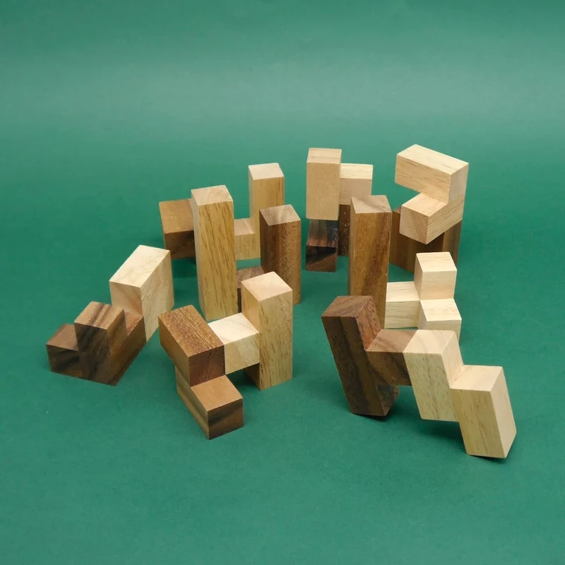TETRA CONTACT - einzigartiges Packing-Puzzle