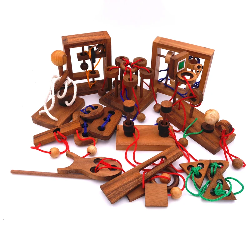Seilpuzzle-Set mit verschiedenen Puzzlen