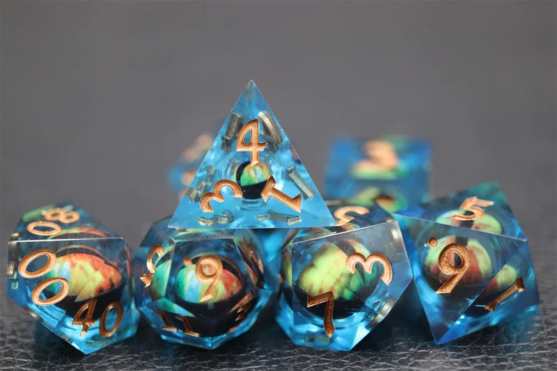 Dragon Eye Blue Flüssigwürfel Set