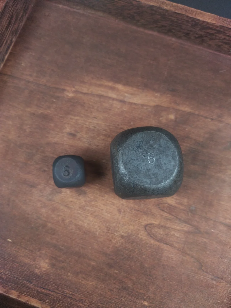 Handgeschmiedeter Chonky D6 Stahlwürfel 40mm oder 22mm