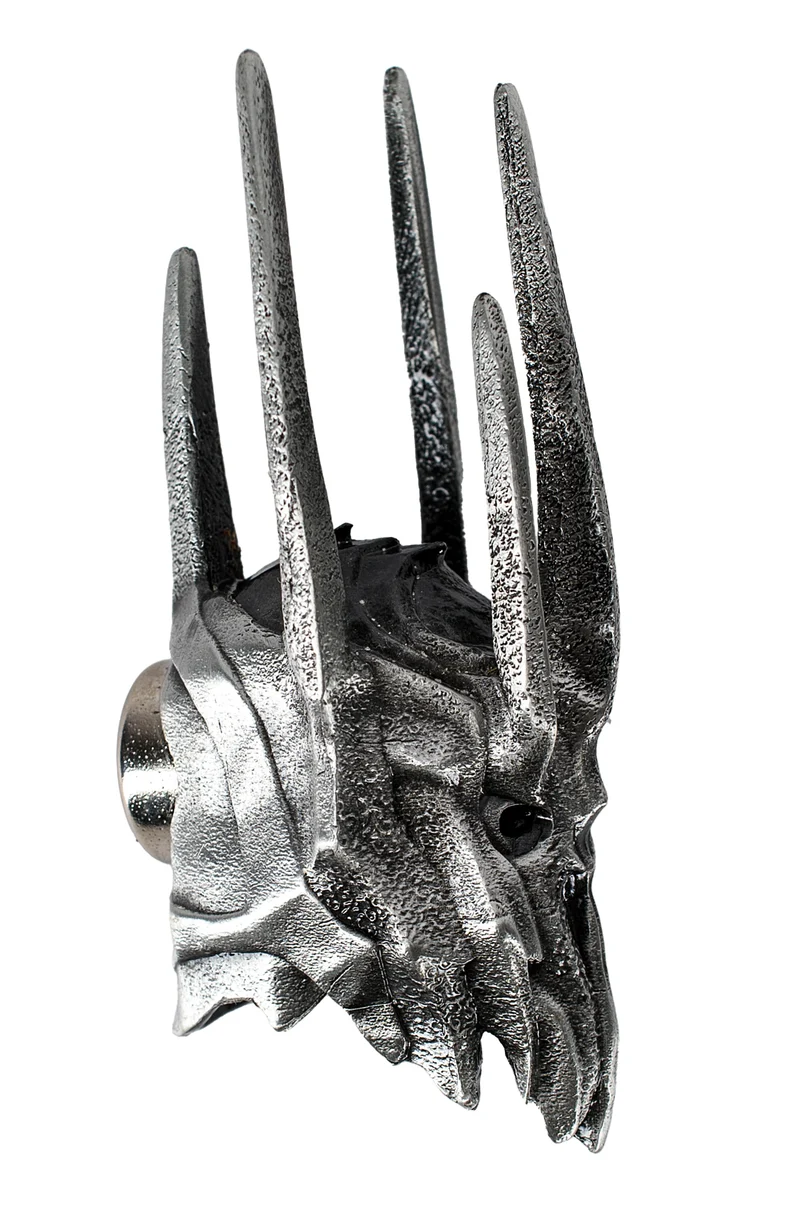 The Lord of the Rings - Sauron's Helm Magnet