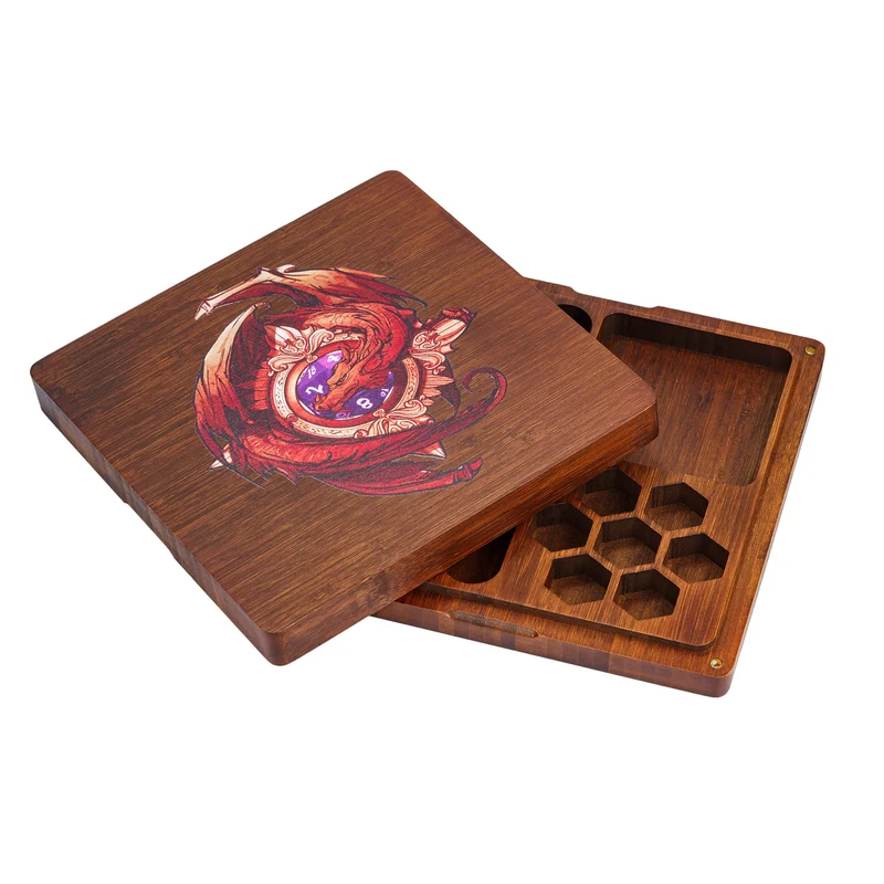 Design-Würfeletuis aus Holz