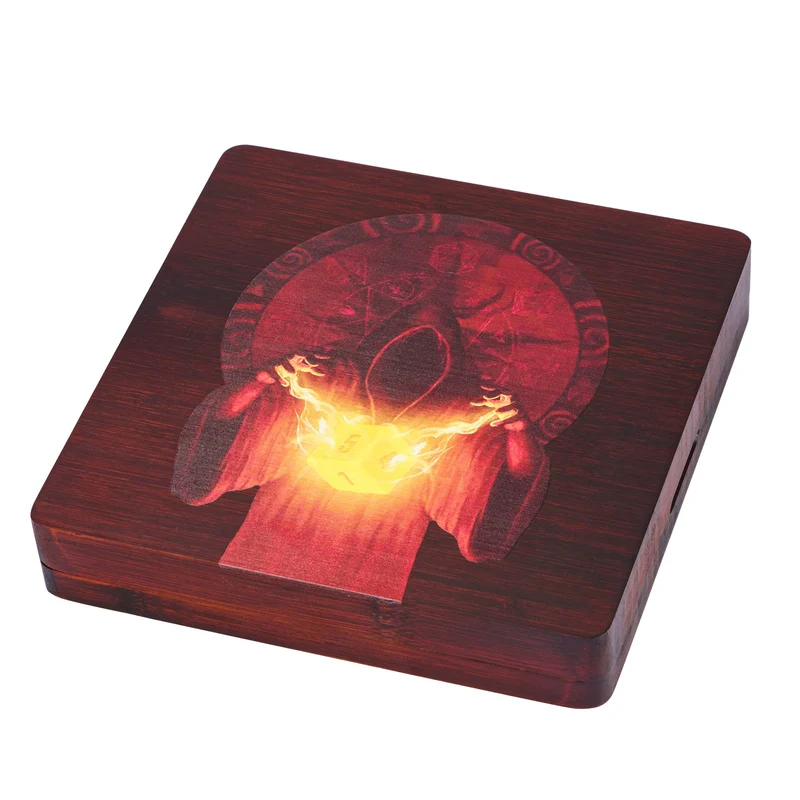 Design-Würfeletuis aus Holz