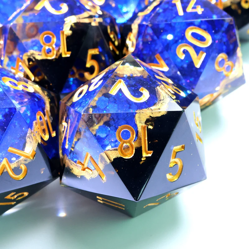 Corebreaker Azure Abyss – XL D20 (33 mm)