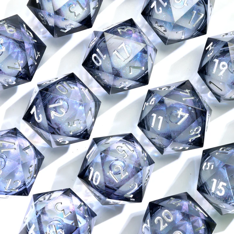 Dice of Dragonkind - White XL Liquidcore D20 (33 mm)