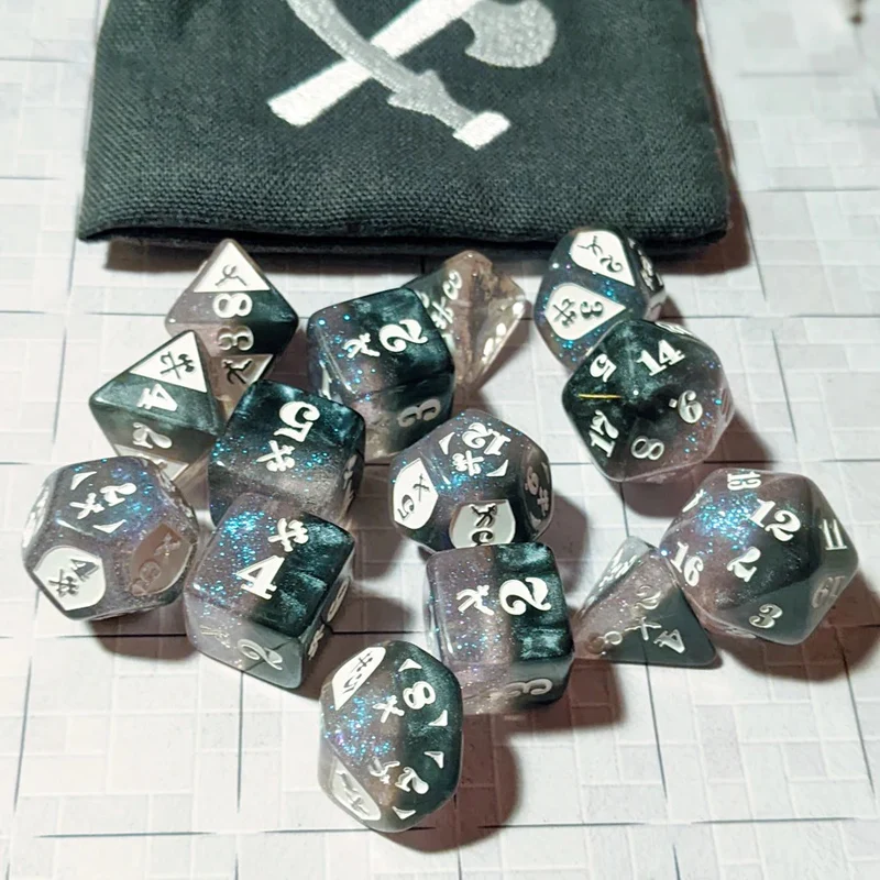 Weapon Damage Dice (14 Würfel + Beutel)