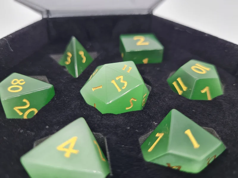 Katzenauge green