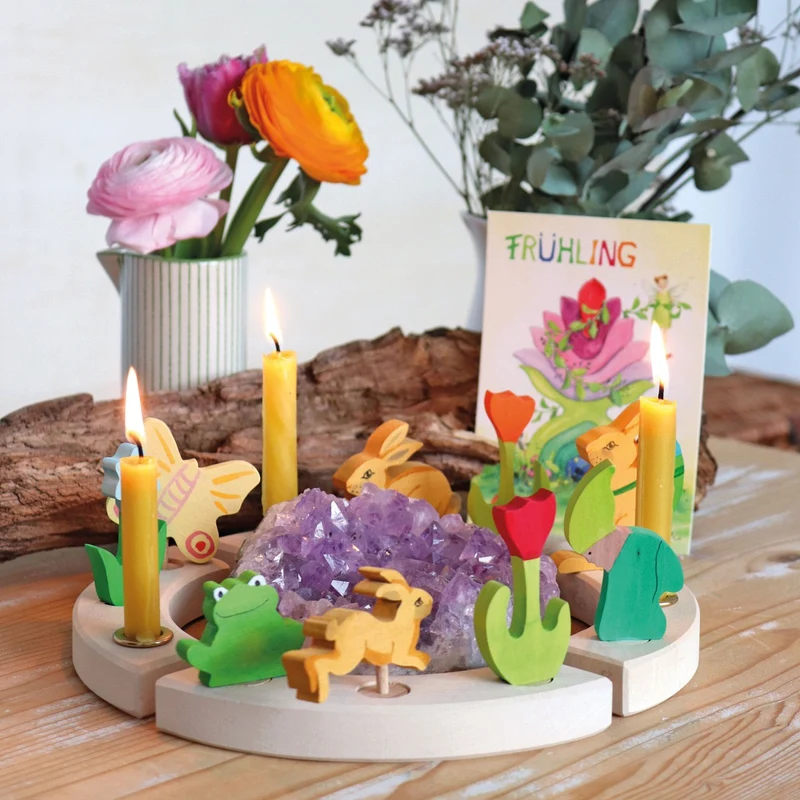 Grimm's Steckfigur Frühlingszwerg