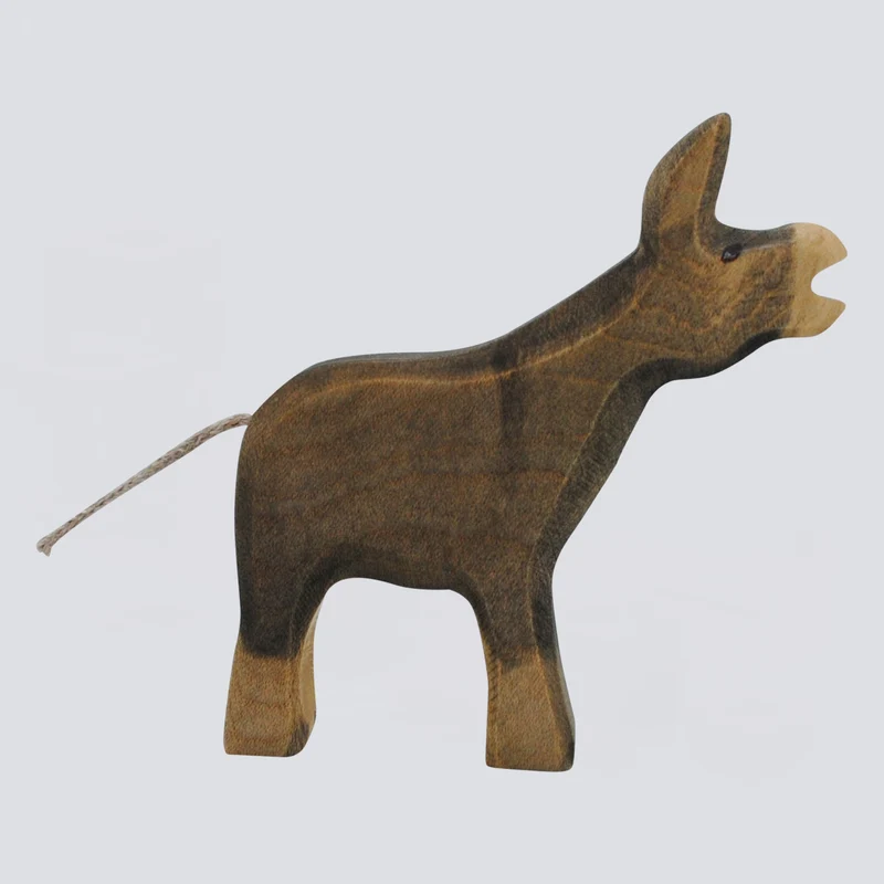 Holzwald Holzfigur Esel klein Kopf hoch