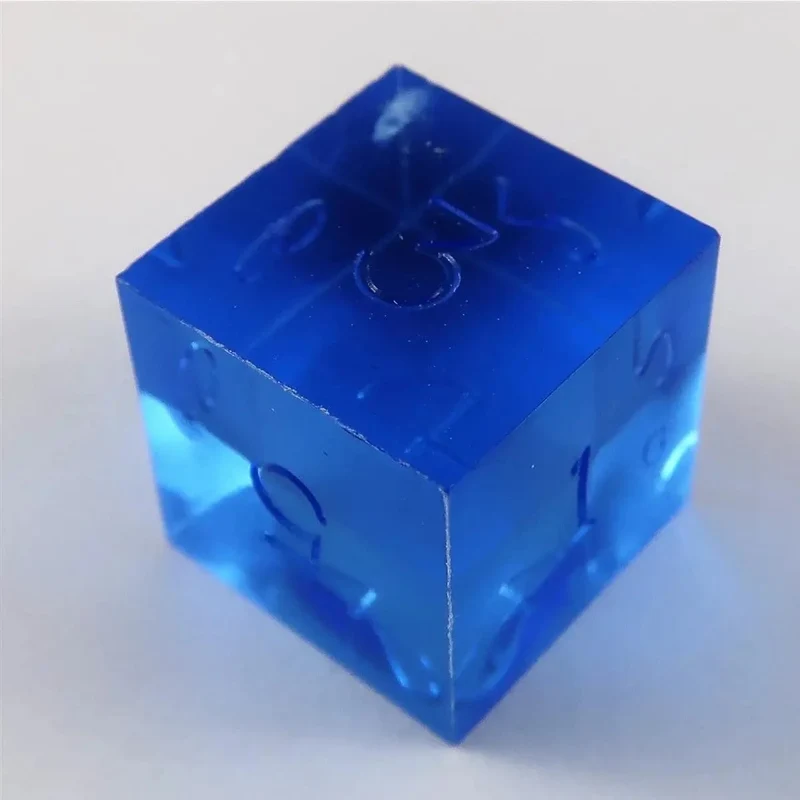 PräzisionsWürfel W6 blau klar