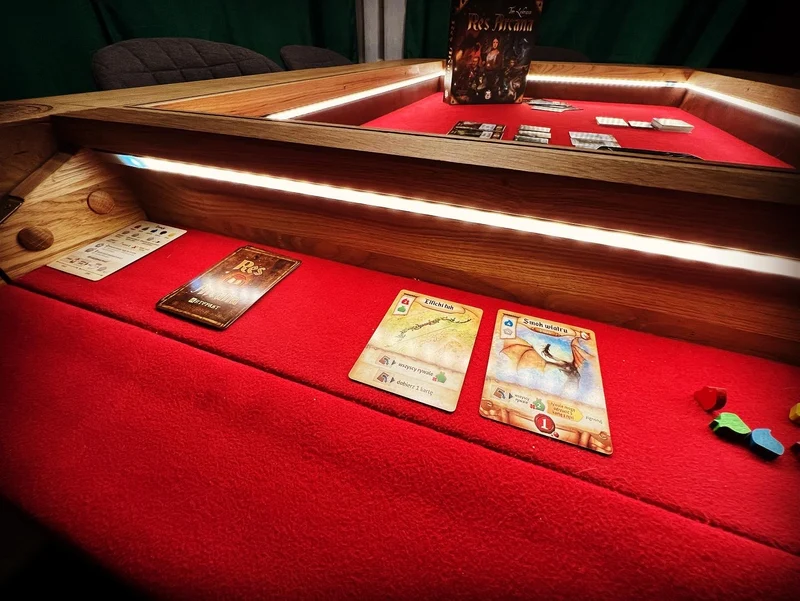 MISSION Premium – Board Game Table