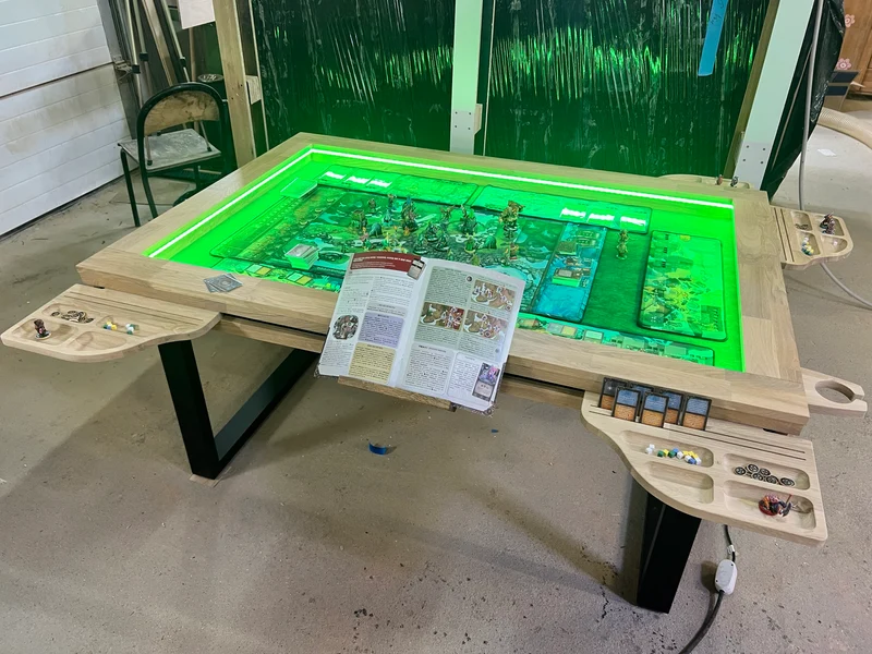 SIMPLE 2.0 – Board Game Table