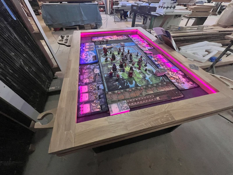 SIMPLE 2.0 – Board Game Table