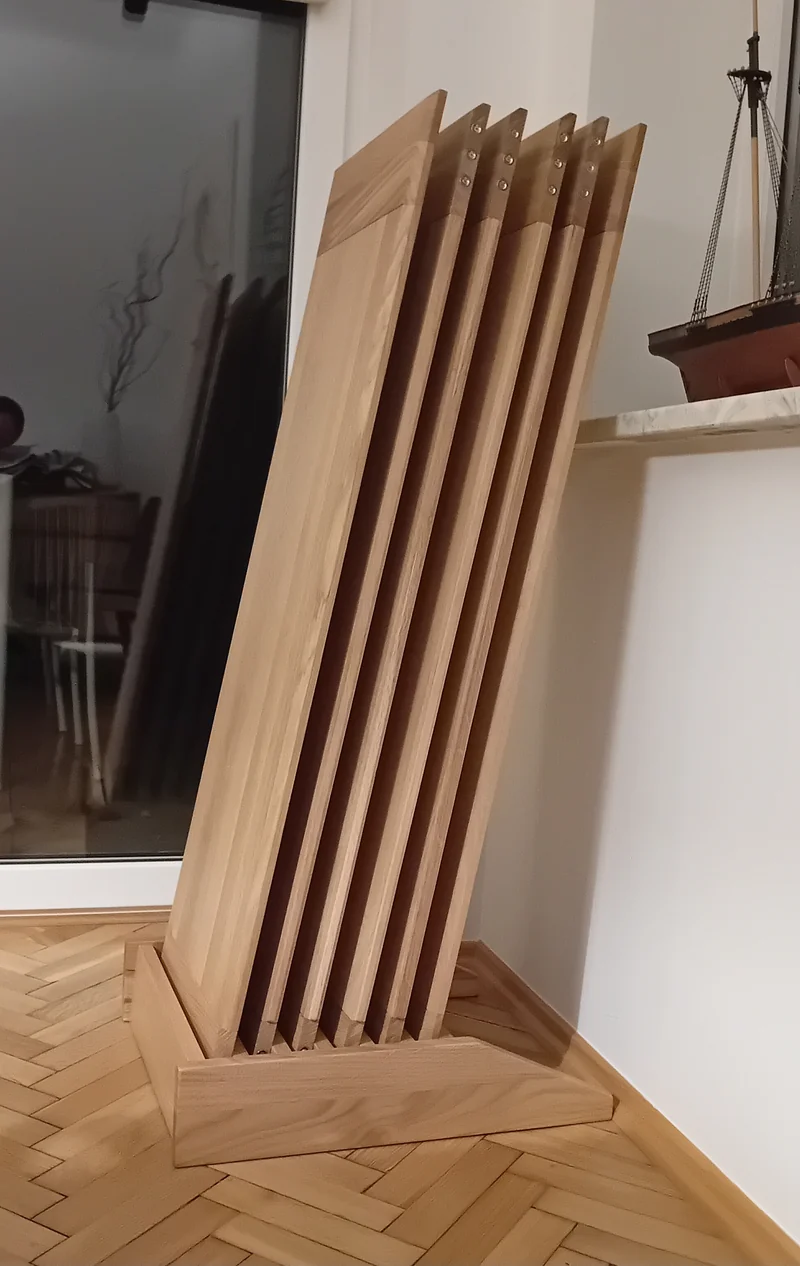 Leaf Stand – Freestanding Tabletop Storage