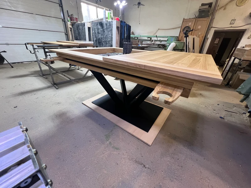 Stronghold™ Metal Pedestal Base