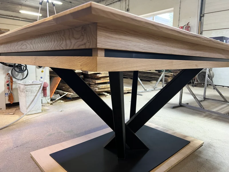 Stronghold™ Metal Pedestal Base