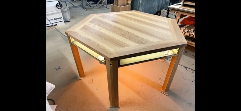 MISSION HEX – Premium Oak Board Game Table
